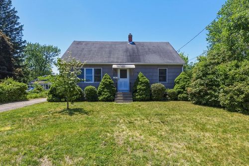 20 Felix St, Chicopee, MA, 01020-1031 | Card Image