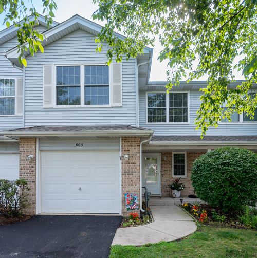 665 N Katherine Ln, Addison, IL, 60101-1593 | Card Image