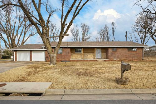 2754 W 3rd Ave, El Dorado, KS, 67042-3047 | Card Image