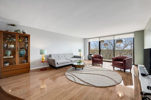 apt-6b-2000 Saint Regis Dr, Lombard, IL, 60148-4961 | Card Image