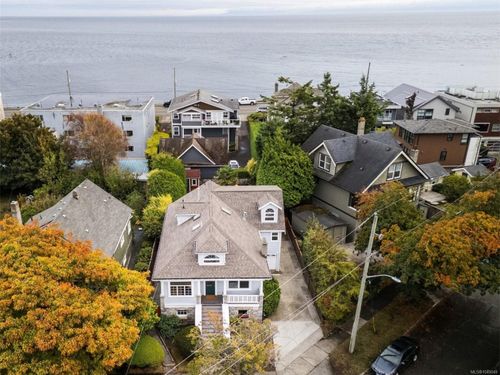 103 Bushby St, Victoria, BC, V8S1B3 | Card Image
