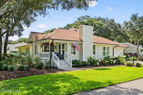 321 Sea Trail Dr W, Sunset Beach, NC, 28468-4442 | Card Image