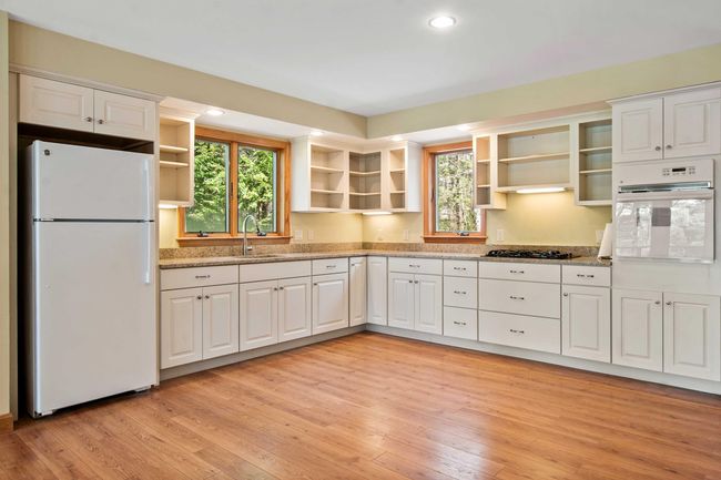 26 Birch Point Rd, House other with 3 bedrooms, 3 bathrooms and null parking in Sunapee NH | Image 10