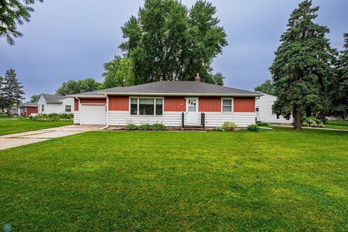 1425 11th St S, Fargo, ND, 58103-4127 | Card Image