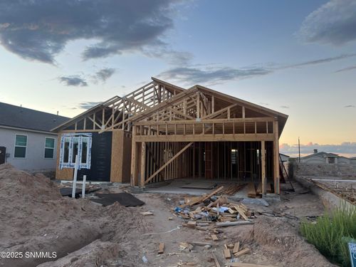 135 Sarah Trl, Sunland Park, NM, 88008-9346 | Card Image