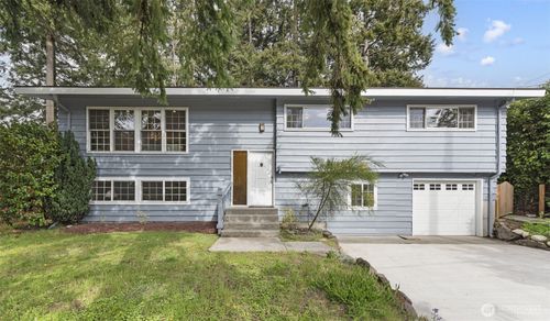 20310 5th Ave Nw, Shoreline, WA, 98177-2033 | Card Image