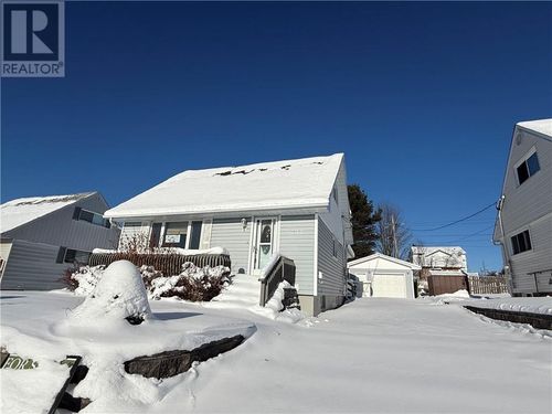 200 Hillside Dr S, Elliot Lake, ON, P5A1N5 | Card Image
