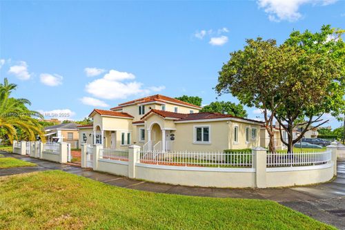 3411 Sw 27th St, Miami, FL, 33133 | Card Image