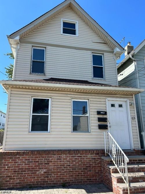 17 Stephens St, Belleville, NJ, 07109-3018 | Card Image