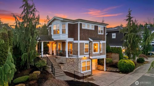 825 Kirkland Way, Kirkland, WA, 98033 | Card Image