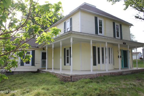 737 Prospect St, Webb City, MO, 64870-1045 | Card Image