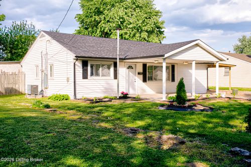 7301 Watson Ln, Louisville, KY, 40272-1223 | Card Image