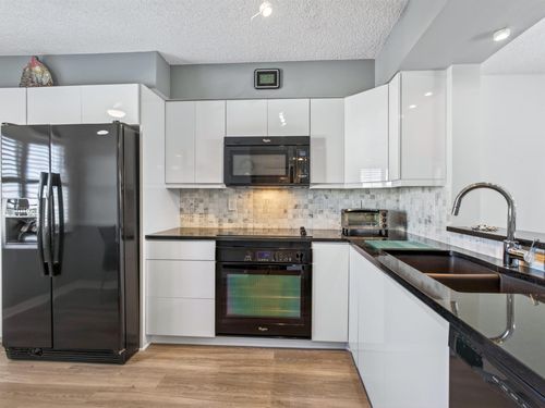 7290 Kinghurst Dr, Delray Beach, FL, 33446-2983 | Card Image