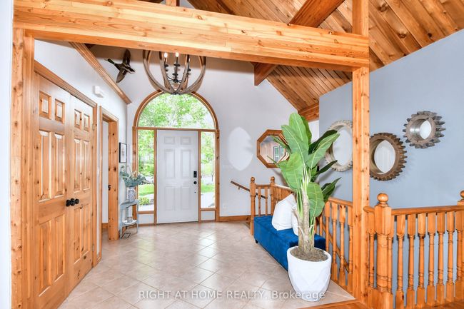 9 Lawson Court, House other with 3 bedrooms, 3 bathrooms and 6 parking in Kawartha Lakes ON | Image 7