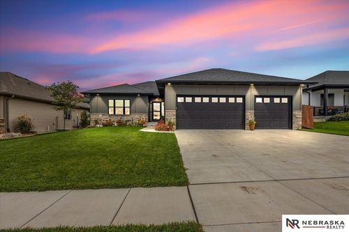 432 Deep Water Dr, Lincoln, NE, 68527-2524 | Card Image