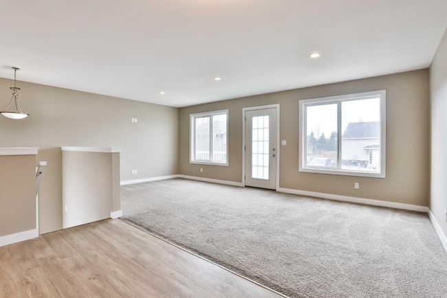 3 - 60 Cougar Cove N, Home with 3 bedrooms, 1 bathrooms and 1 parking in Lethbridge AB | Image 9
