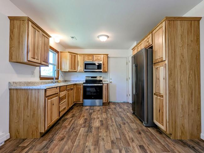 6483 Jeb Stuart Hwy, House other with 3 bedrooms, 1 bathrooms and 1 parking in Meadows of Dan VA | Image 12