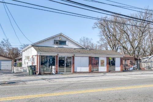 249 N Spring St, Sparta, TN, 38583-1415 | Card Image