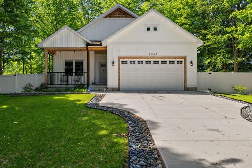 3953 W Harrison Rd, Hart, MI, 49420-7402 | Card Image