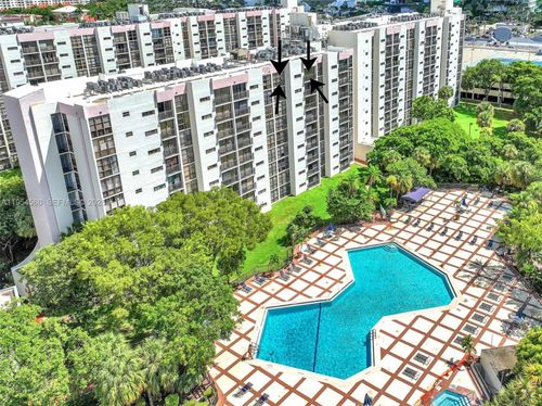 apt-912-17011 N Bay Rd, Sunny Isles Beach, FL, 33160-3634 | Card Image