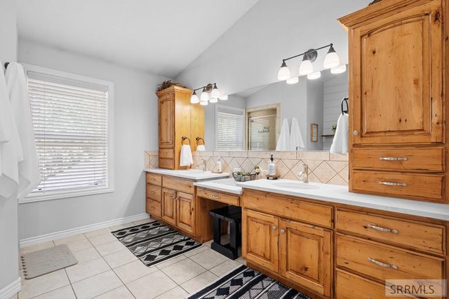 Primary Bathroom | Image 37