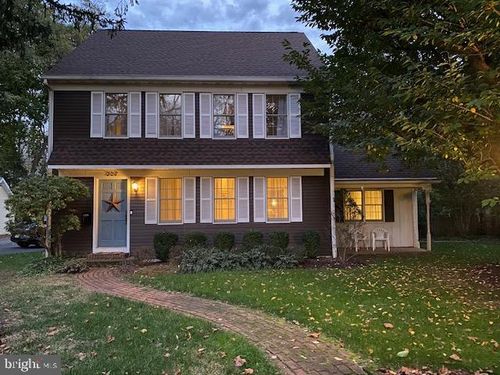 227 Fairview Ave, MOORESTOWN, NJ, 08057-2313 | Card Image