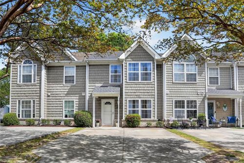 883 24th Street, Virginia Beach, VA, 23451 | Card Image