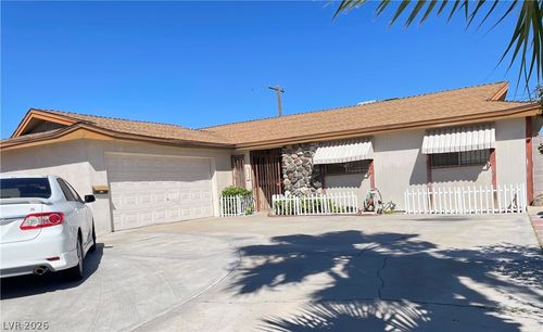 2613 Arenas St, Las Vegas, NV, 89102-0604 | Card Image