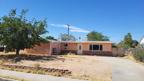 califo-824 W Coral Ave, Ridgecrest, CA, 93555 | Card Image