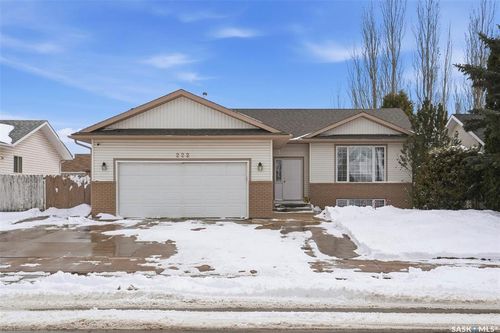 222 Hunt Road, Saskatoon, SK, S7L7A2 | Card Image