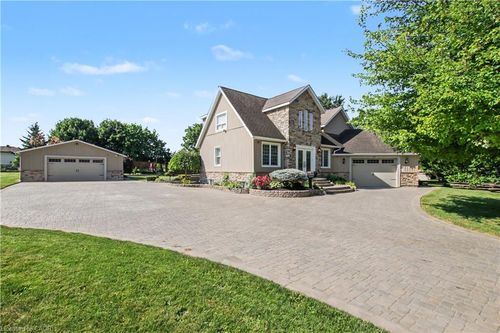 17 Athlone Rd, Cambridge, ON, N1R1J1 | Card Image