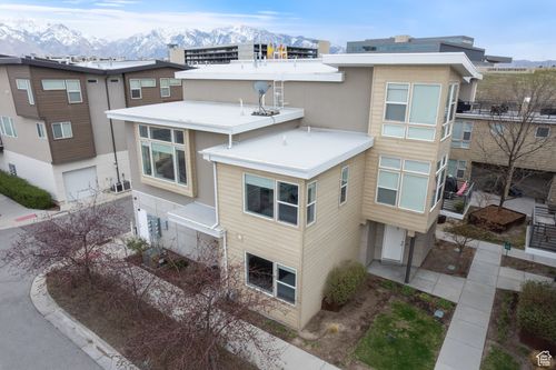 401-1051 Rooftop Dr, Midvale, UT, 84047-4805 | Card Image