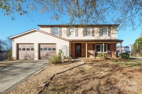 11338 Smoke Tree Ln, Charlotte, NC, 28226-3721 | Card Image