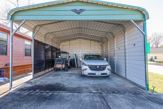 240 Coco Loop, House other with 2 bedrooms, 2 bathrooms and 2 parking in Pointblank TX | Image 37