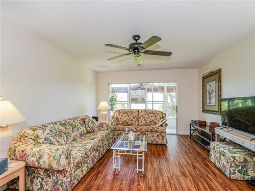 4r-2800 Indian River Blvd, Vero Beach, FL, 32960-7211 | Card Image