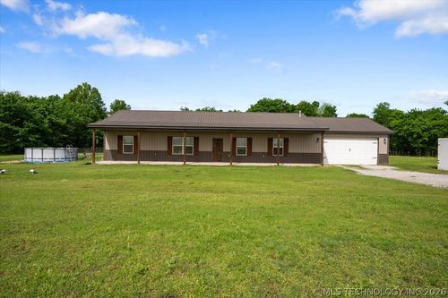 17600 S 385th East Ave, Porter, OK, 74454-5923 | Card Image