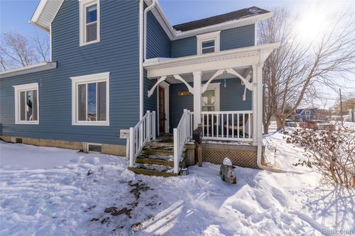 407 Depot St, Blissfield, MI, 49228-1317 | Card Image