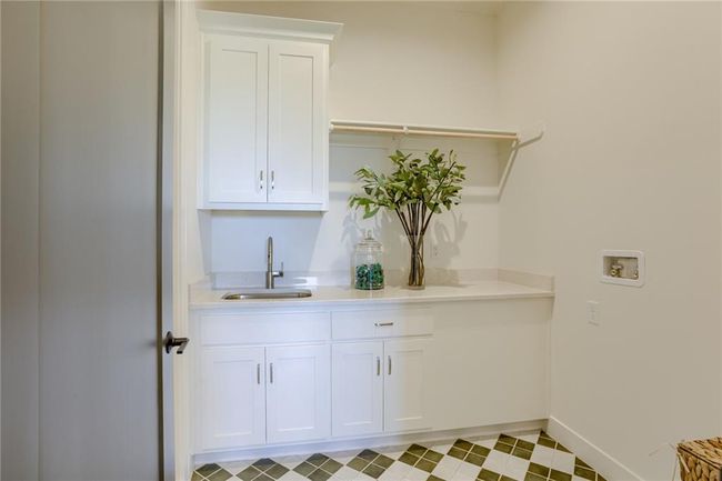 17500 Acton St, House other with 5 bedrooms, 6 bathrooms and null parking in Overland Park KS | Image 18