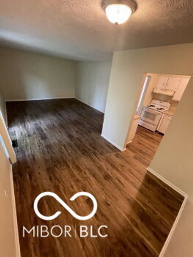 APT-11 - 1410 E Jefferson St, Condo with 2 bedrooms, 1 bathrooms and null parking in Franklin IN | Image 5