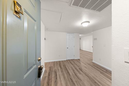 16-1-2555 Clear Acre Ln, Reno, NV, 89512-1765 | Card Image