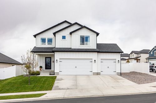 2857 E Carriage Hill Dr, Eagle Mountain, UT, 84005-5239 | Card Image