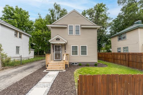 516 Lay Boulevard, Kalamazoo, MI, 49001 | Card Image