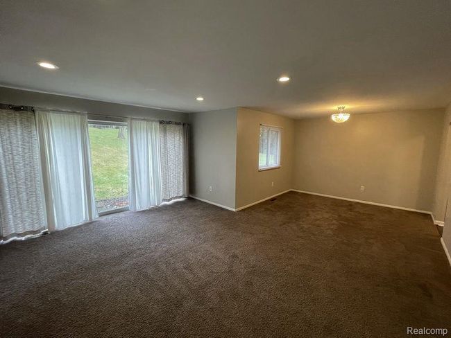 4924 Broomfield Ct, House other with 3 bedrooms, 3 bathrooms and null parking in West Bloomfield MI | Image 9