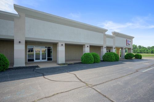 4197 W Clara Ln, Muncie, IN, 47304-5466 | Card Image