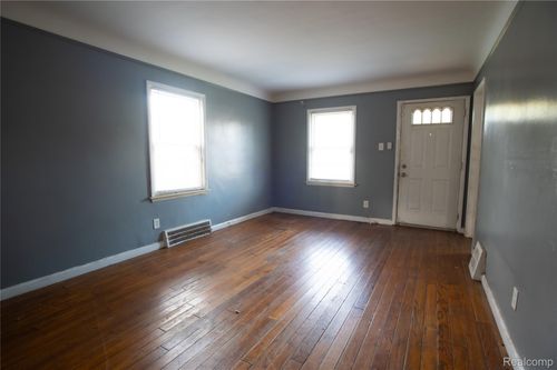 12010 Lakepointe St, Detroit, MI, 48224-4110 | Card Image