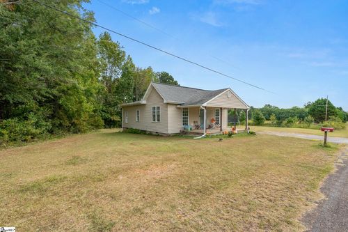 131 Miller Rd, Belton, SC, 29627-9548 | Card Image