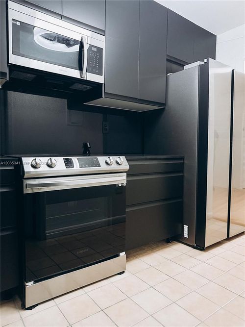 204a-1425 Arthur St, Hollywood, FL, 33020-3780 | Card Image