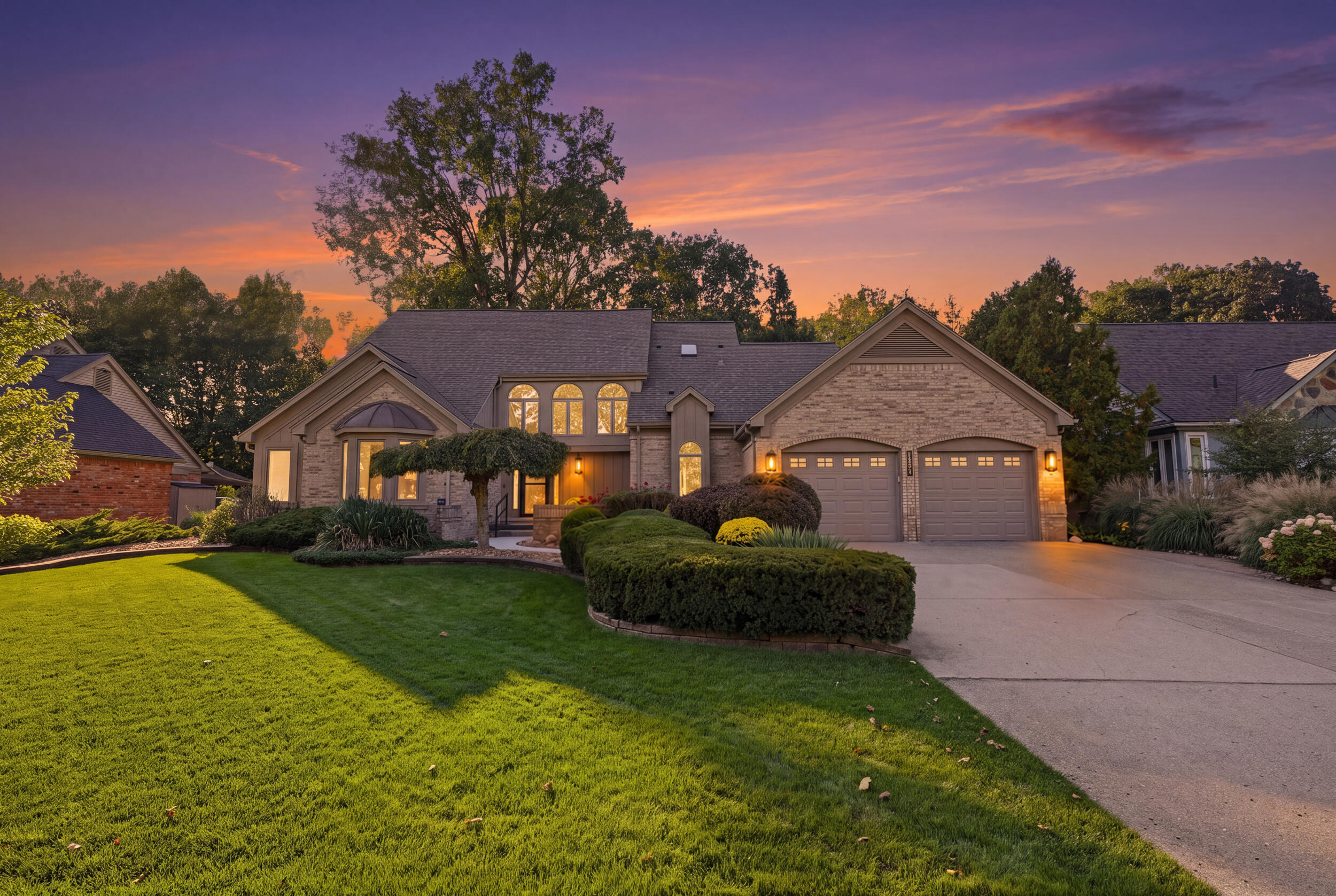 20027 Wayne Rd, Other in Livonia - eXp Realty