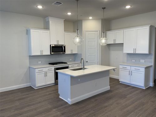 338 Almanor St, Lewisville, TX, 75056-6720 | Card Image