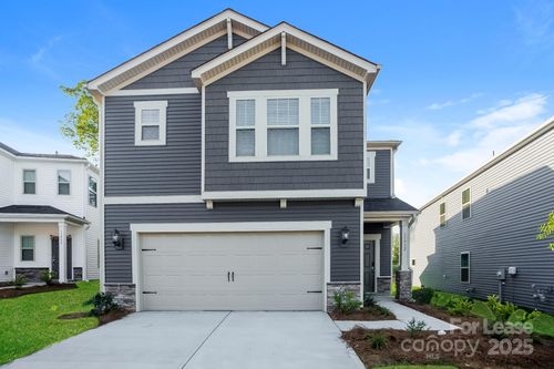 11932 Red Leaf Dr, Charlotte, NC, 28215-1017 | Card Image